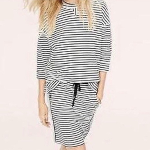 Lou & Grey Ottoman Stripe Popover Crew Neck Top XS - Picture 7 of 7